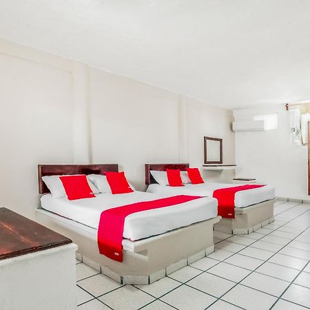 Oyo Hotel Jaguar Cancun Luaran gambar