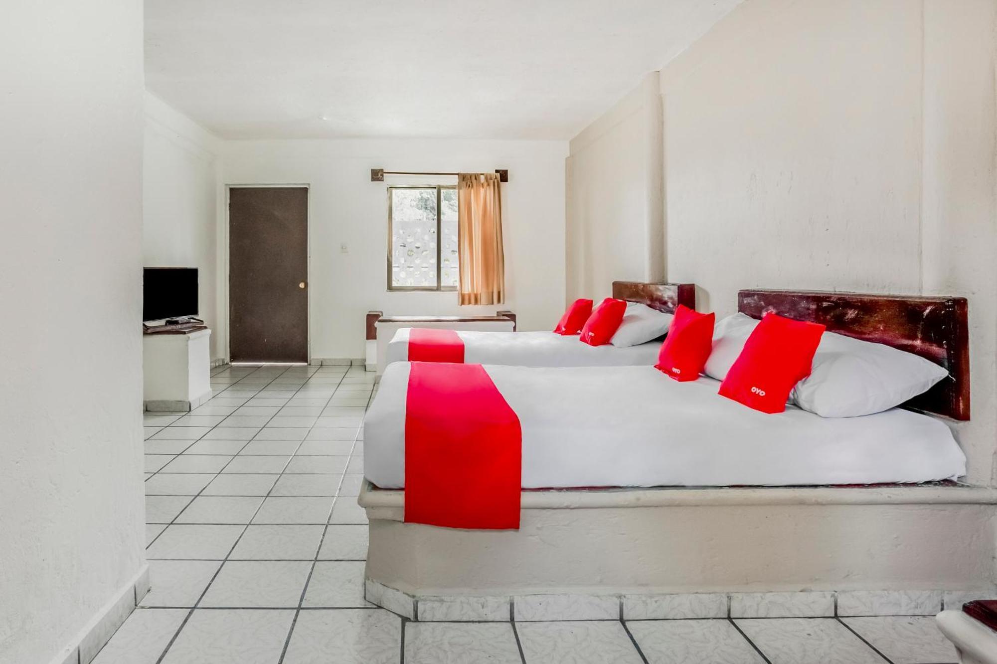 Oyo Hotel Jaguar Cancun Luaran gambar