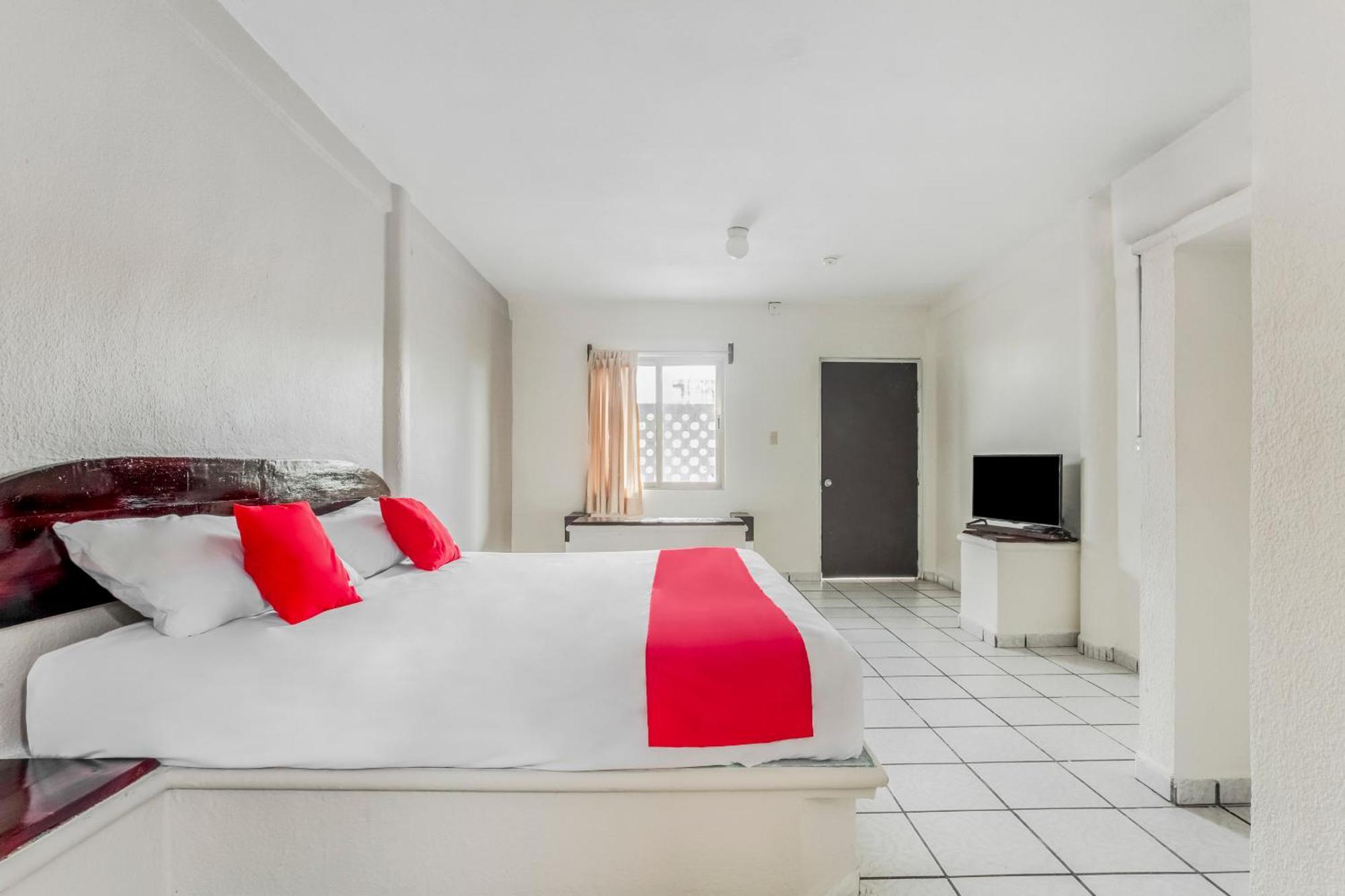 Oyo Hotel Jaguar Cancun Luaran gambar